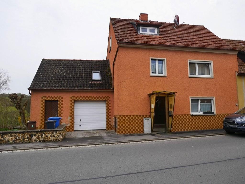 Immobilie in Maßbach - Einfamilienhaus freistehend in Poppenlauer (Maßbach) - Bild 1