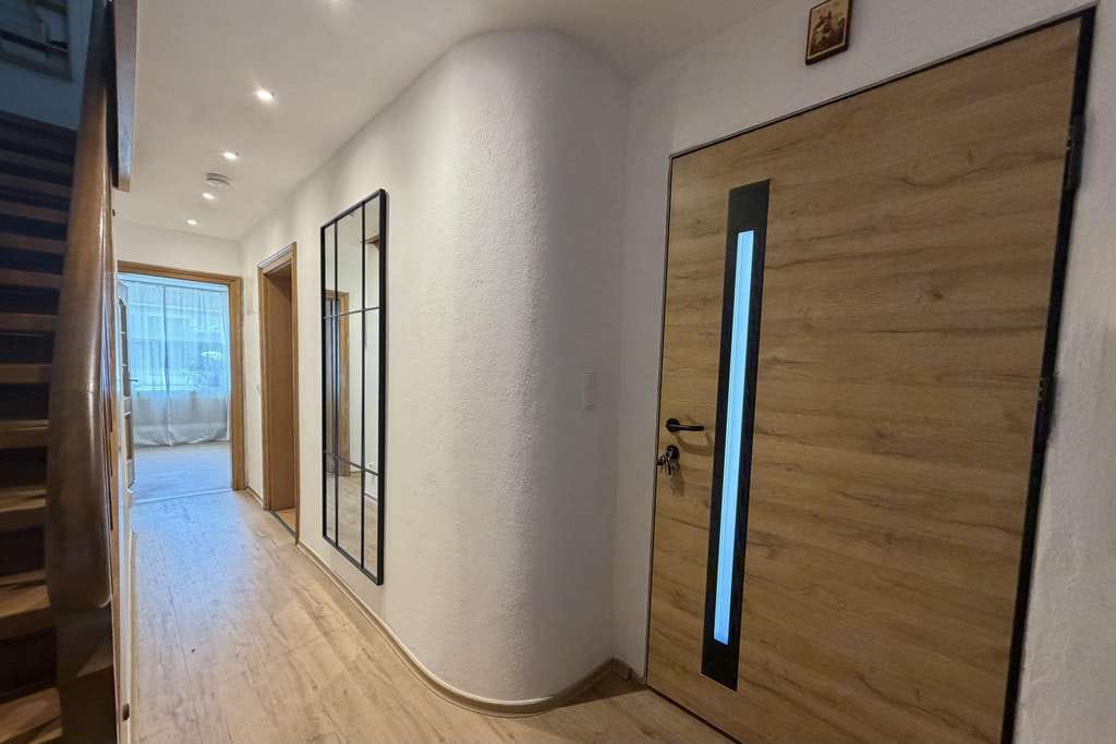 Immobilie in Altötting - Einziehen & wohlfühlen in Ihrem Stadthaus
 - Bild 1