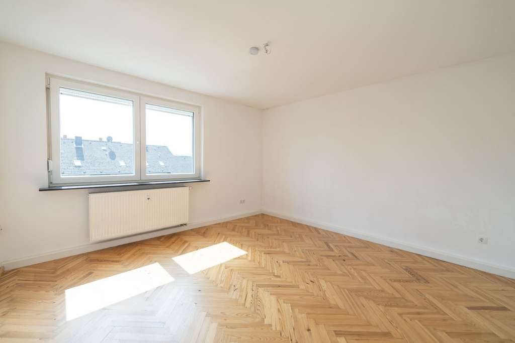Immobilie in Oberhaid - Attraktives Dreiparteienhaus mit großzügigem Grundstück in Oberhaid - Bild 4