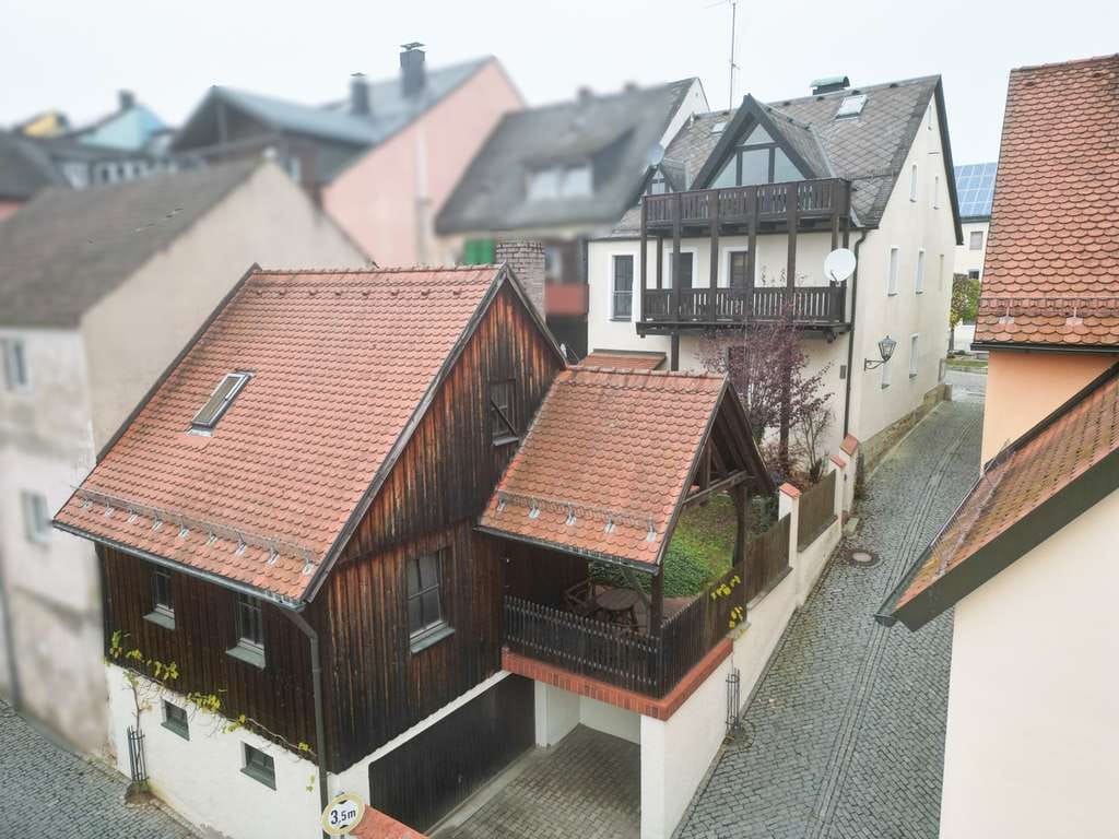 Immobilie in Speinshart - Voll vermietetes Wohn-/Geschäftshaus im Zentrum von Eschenbach! - Bild 1
