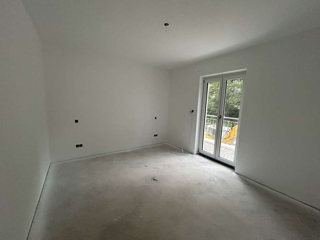 Immobilie in Ottenhofen - 3- Zimmer  EG-Wohnung mit Terrasse und Garten, KFW 40 - Bild 2