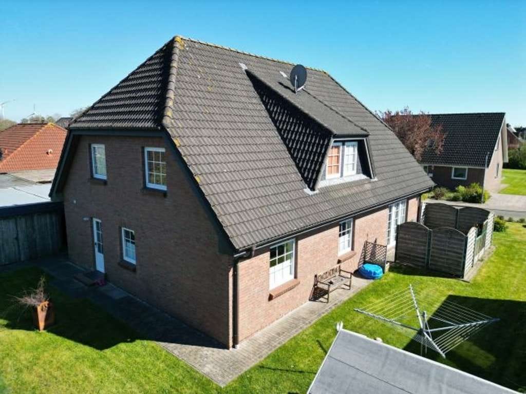 Immobilie in Wöhrden - Vermietetes, 1993 massiv erbautes Zweifamilienhaus mit Doppelcarport bei Büsum - Bild 4