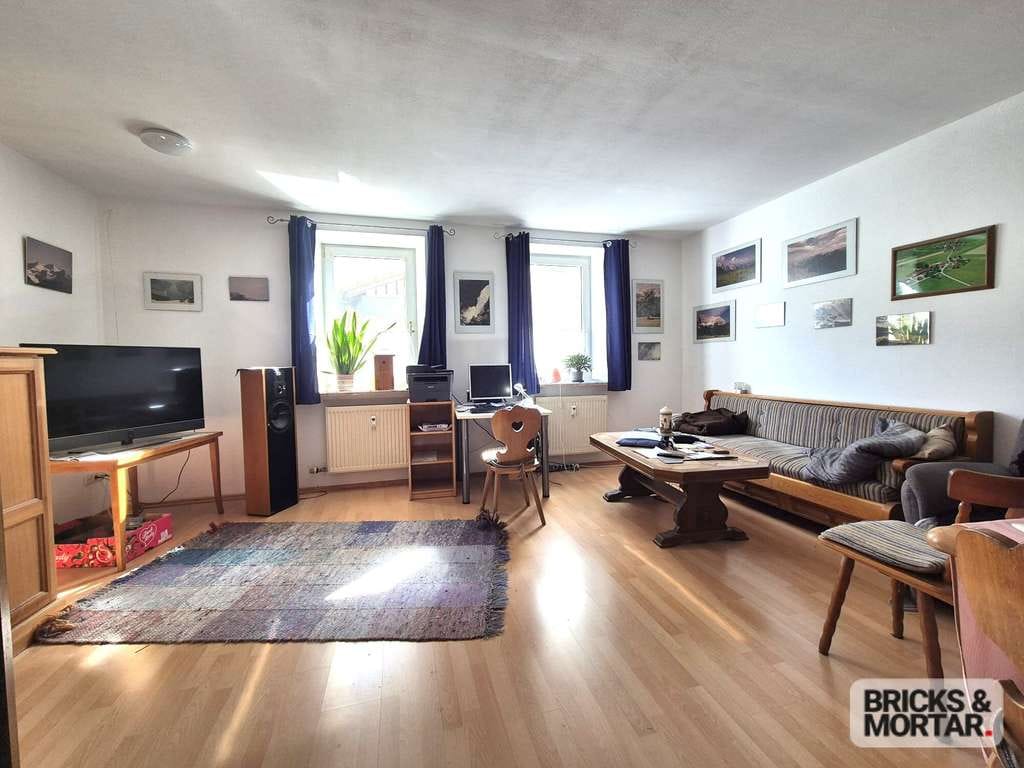 Immobilie in Halfing - *Gepflegte 2-Zimmer-Wohnung mit Stellplatz und Kellerabteil – ideal für Kapitalanleger* - Bild 2