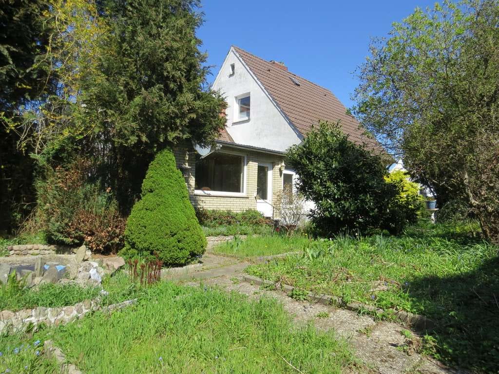 Immobilie in Süsel - Kompaktes Einfamilienhaus auf großem Grundstück – viel Potenzial in ruhiger Lage von Süsel OT Röbel - Bild 4