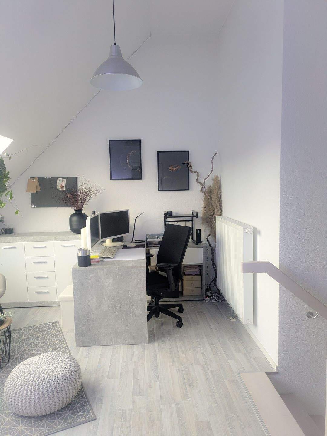 Immobilie in Nufringen - Zukunftssicher investieren oder hocheffizient wohnen: A+ 4,5 - Maisonette mit Panoramablick und Top-Anbindung - Bild 1