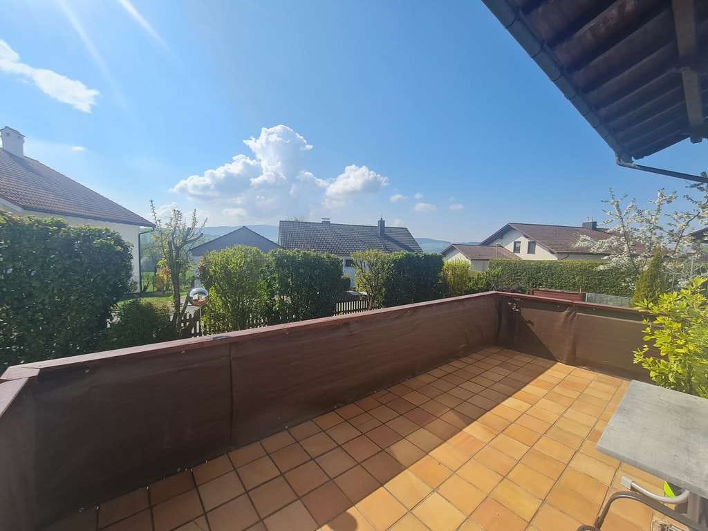 Immobilie in Untergriesbach - Zuhause für`s Herz!
Wohn(t)raum in toller, sonniger Lage. Mega Garten und alles bestens gepflegt. - Bild 1