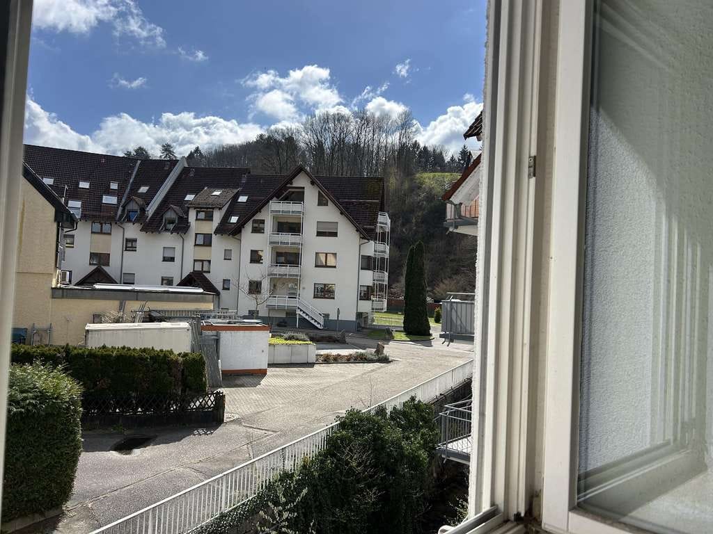 Immobilie in Bühlertal - Flexible Wohnung mit 153 m²
9 Zimmer | 1. Obergeschoss  | Bühlertal - Bild 1