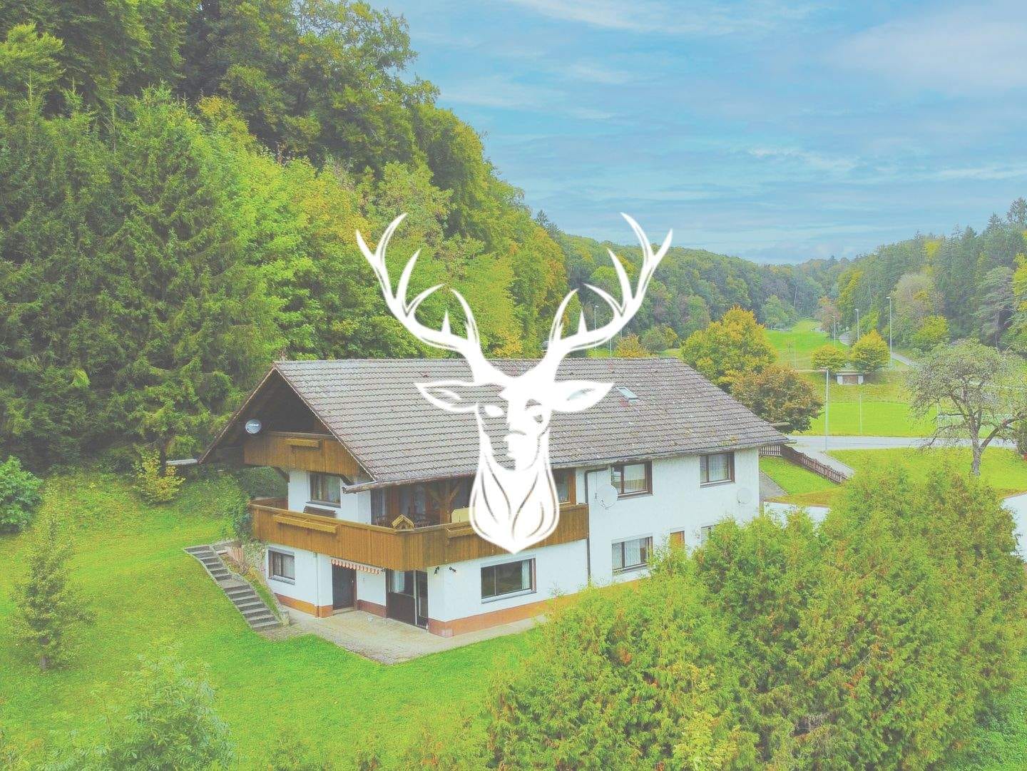 Immobilie in Bonndorf im Schwarzwald - Großzügiges 3-Familienhaus mitten im Grünen in Bonndorf-Dillendorf zu verkaufen - Bild 0