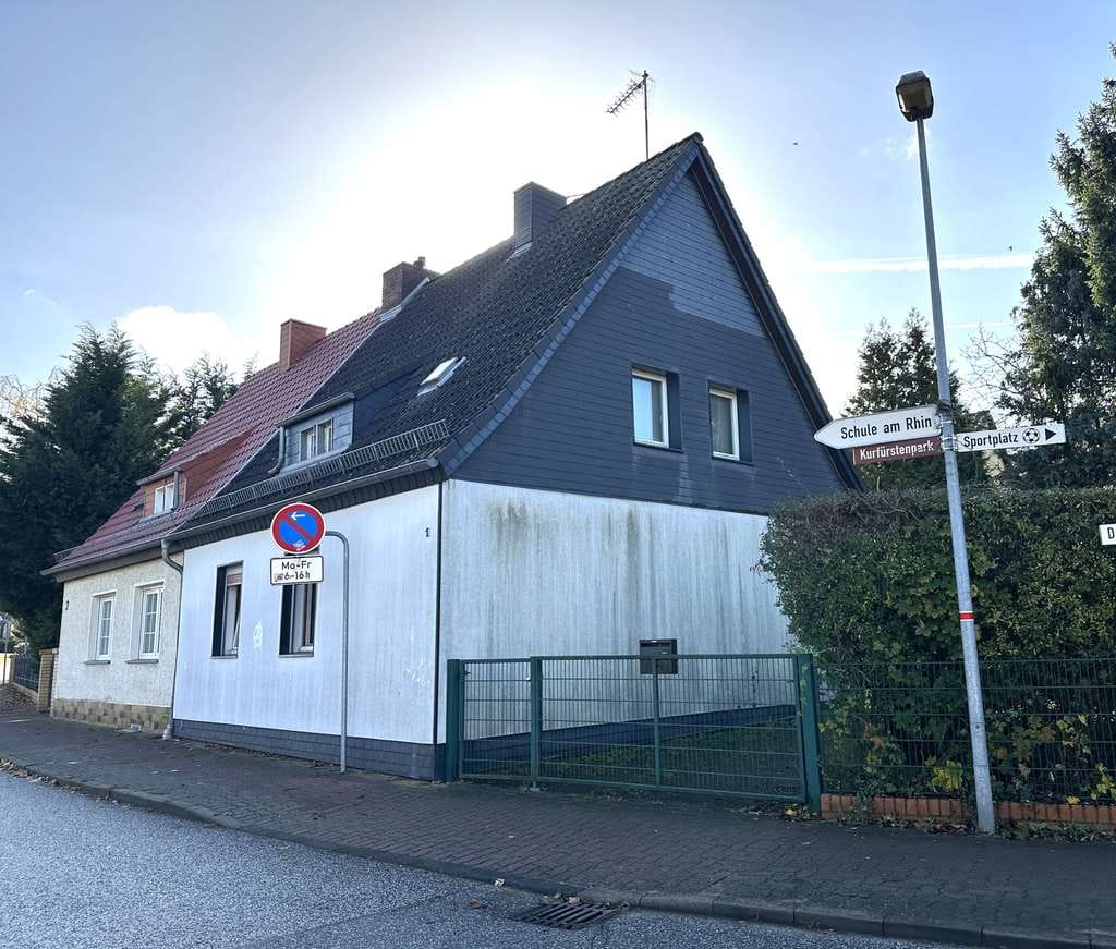 Immobilie in Fehrbellin - SANIERUNGSOBJEKT- Doppelhaushälfte in der Fehrbelliner Innenstadt - Bild 1