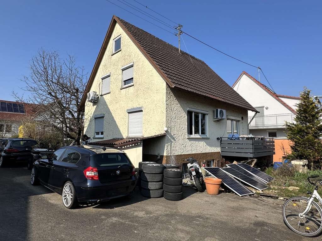 Immobilie in Ofterdingen - Einfamilienhaus mit viel Erweiterungspotential und großem Garten - Bild 1