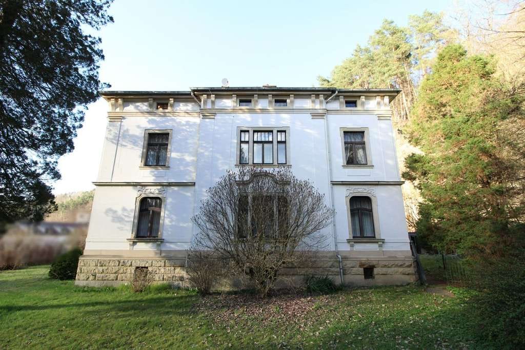 Immobilie in Bad Schandau - Historische Denkmalvilla in Ferienregion - perfekt zur Vermietung - Bild 2