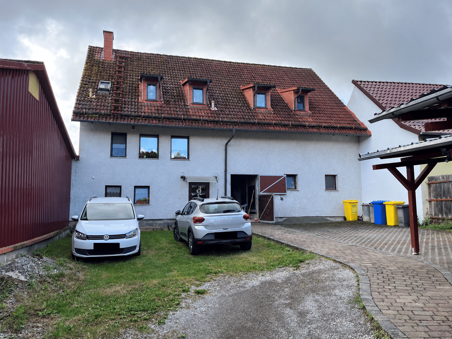 Immobilie in Menteroda - Familienfreundliches Reihenhaus mit Balkon in Menteroda - Bild 0