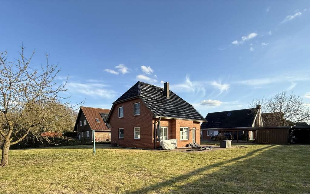 Immobilie in Hohnstorf (Elbe) - Einfamilienhaus in Hohnstorf (Elbe) mit 4 Zimmern und 112 m² Wohnfläche - Bild 1