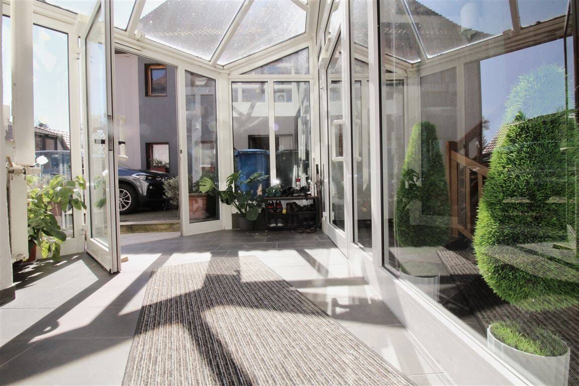 Immobilie in Meiningen - Extravagantes Wohnhaus mit Einliegerwohnung, Atelier & Gästehaus - Bild 4