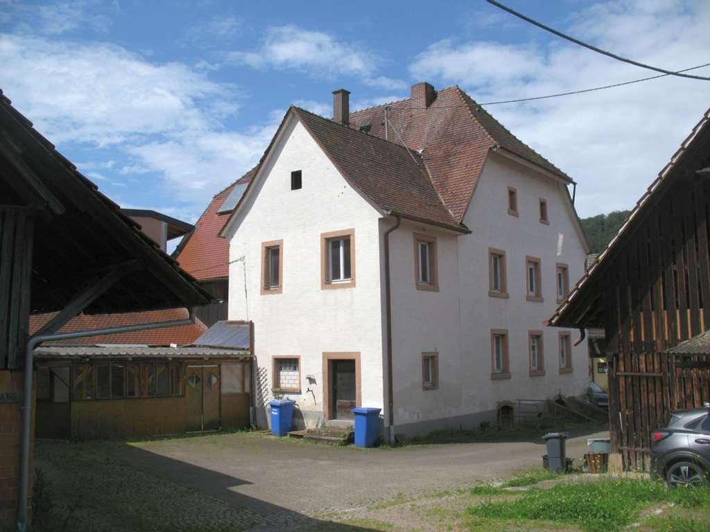 Immobilie in Sexau - Historisches Gebäude mit Ausbaupotential - Bild 0