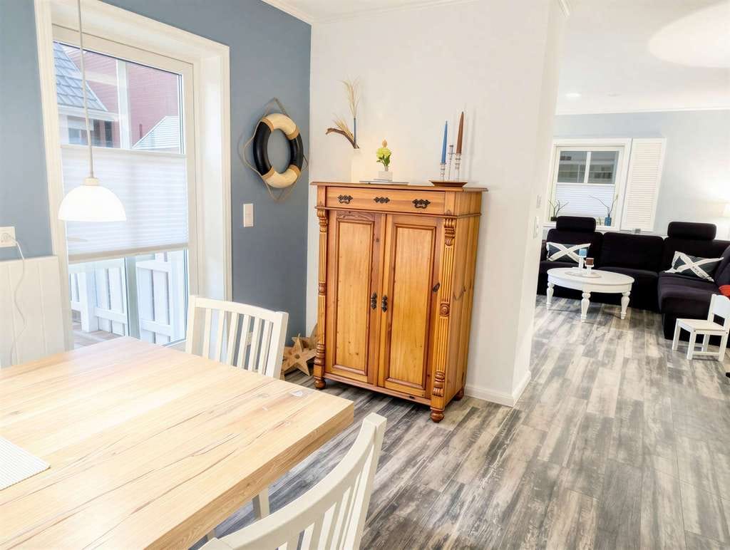 Immobilie in Breege - Zwischen Ostseestrand und Hafenflair: Maritimes Ferienhaus mit hochwertiger Ausstattung - Bild 5