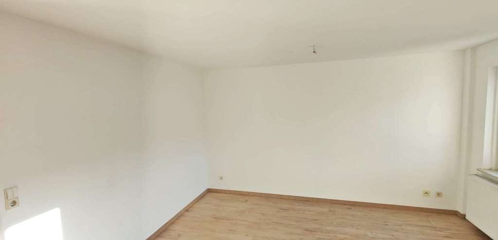 Immobilie in Neukirchen/Erzgebirge - ***Schöne 2-Zimmer Wohnung als Kapitalanlage in Neukirchen*** - Bild 2