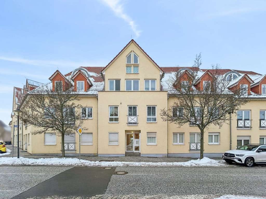 Immobilie in Goethestadt Bad Lauchstädt - Raum für Ihre Wohnträume in einer großzügigen 4-Zimmer-Wohnung in Bad Lauchstädt - Bild 0