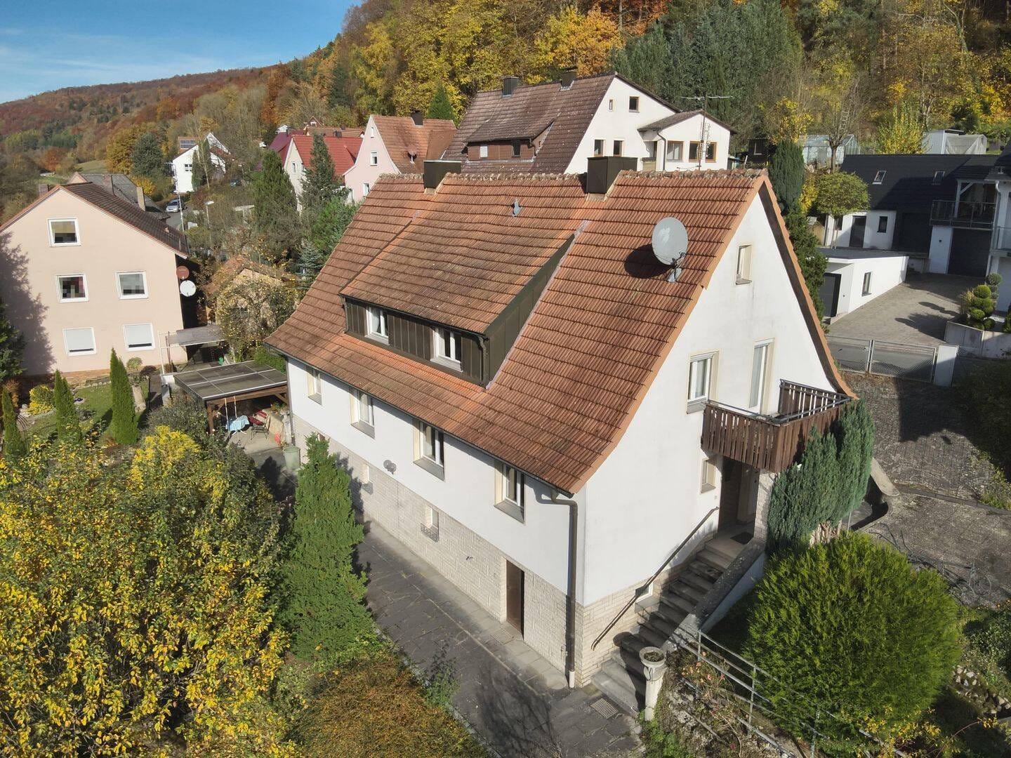 Immobilie in Ebermannstadt - Doppelhaushäfte mit großem Grundstück - Bild 3
