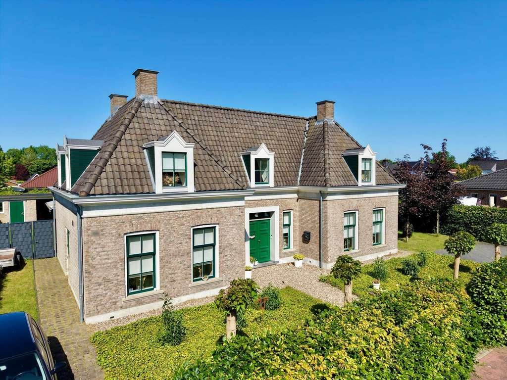 Immobilie in Neuenhaus - Stilvolles Einfamilienhaus im holländischen Landhausstil auf großem Grundstück in Neuenhaus  - Bild 3