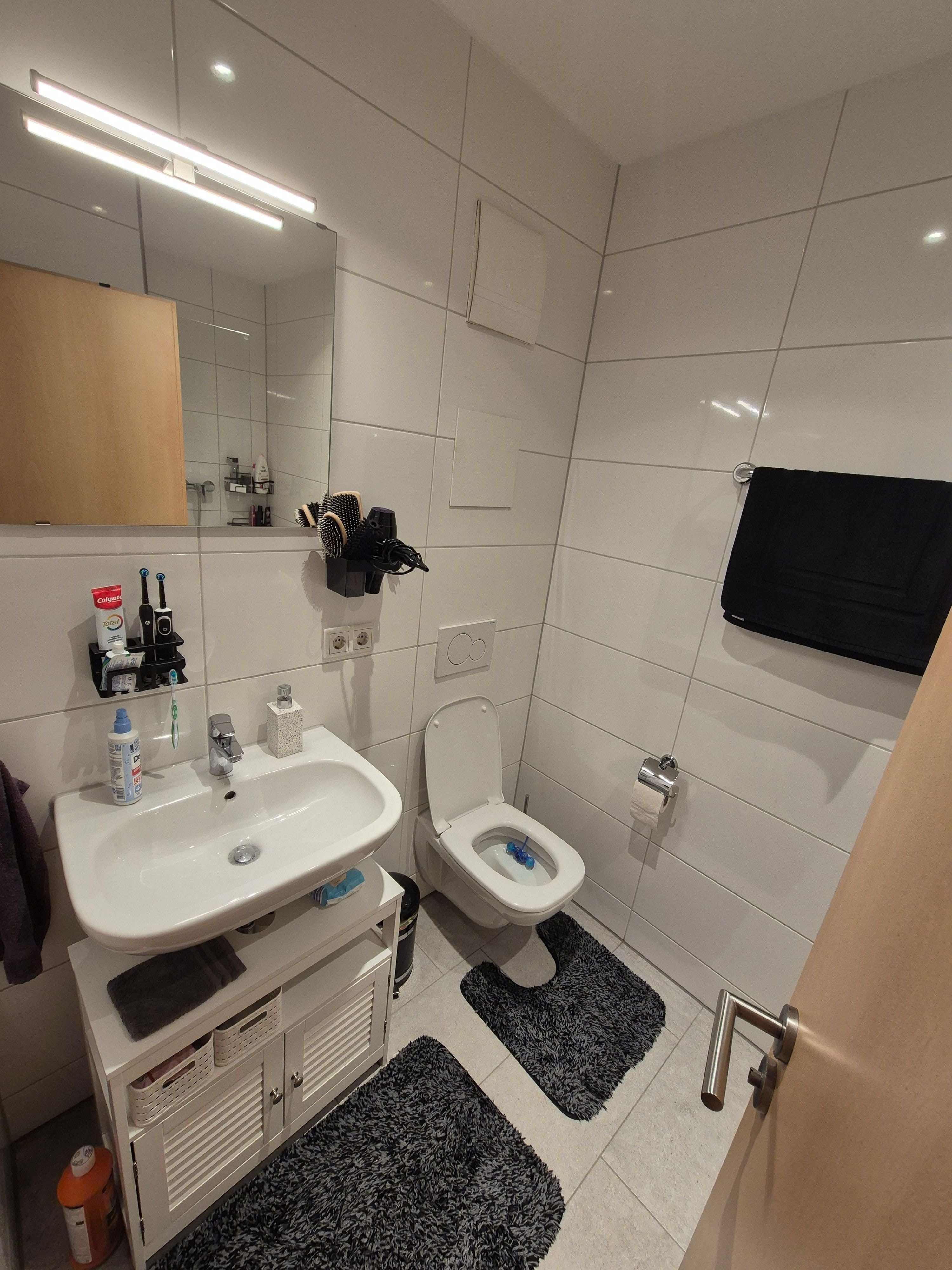 Immobilie in Nürtingen - Sehr großzügige, neuwertige 2-Zimmer-Wohnung mit gemeinsamer Nutzung der sonnigen Dachterasse - Bild 4