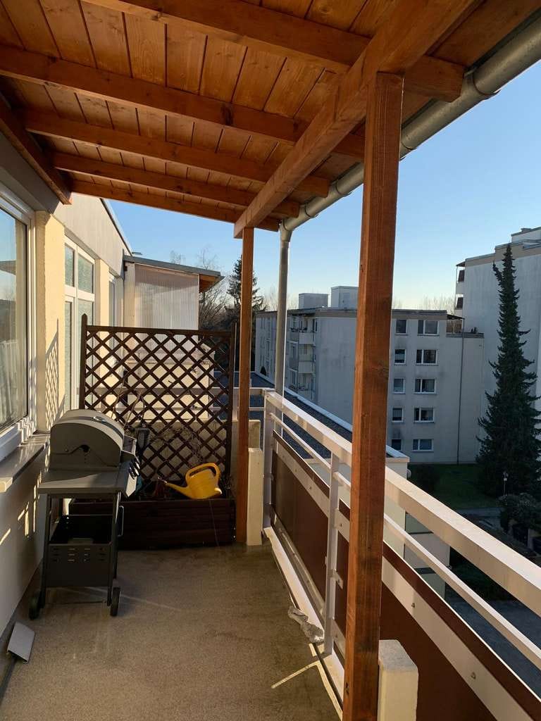 Immobilie in Ismaning - Ismaning b. MUC, ZUM SOFORTBEZUG, großes 1-Zi.-App. mit S/W-Balkon, v. Priv. - Bild 2