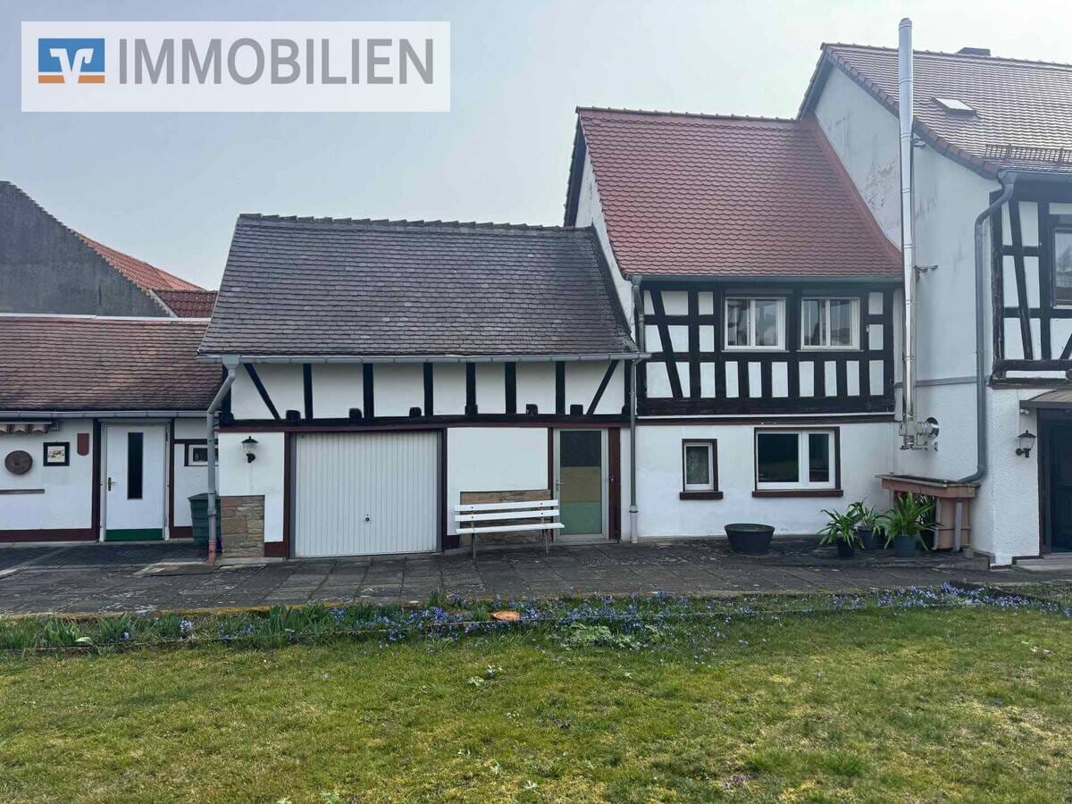 Immobilie in Eisenberg - Großes Einfamilien- /Zweifamilienhaus mit Nebengelass und Garten in Stadtrandlange von Eisenberg - Bild 3