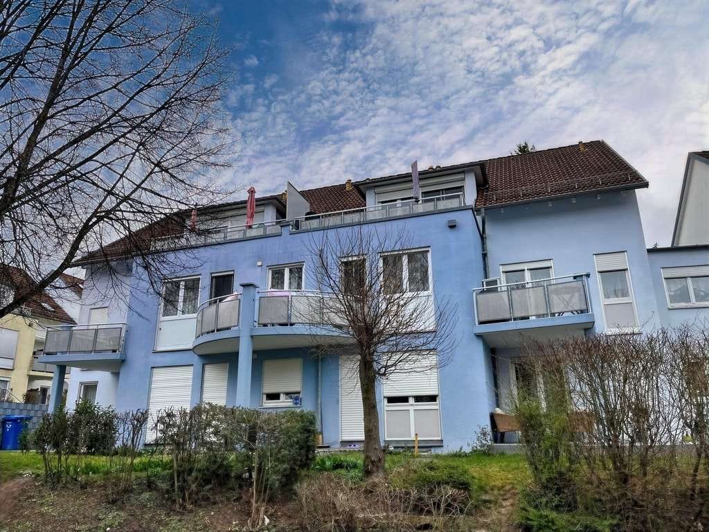 Immobilie in Ellwangen (Jagst) - Renovierte Dachgeschosswohnung in Ellwangen mit toller Dachterrasse - Bild 0
