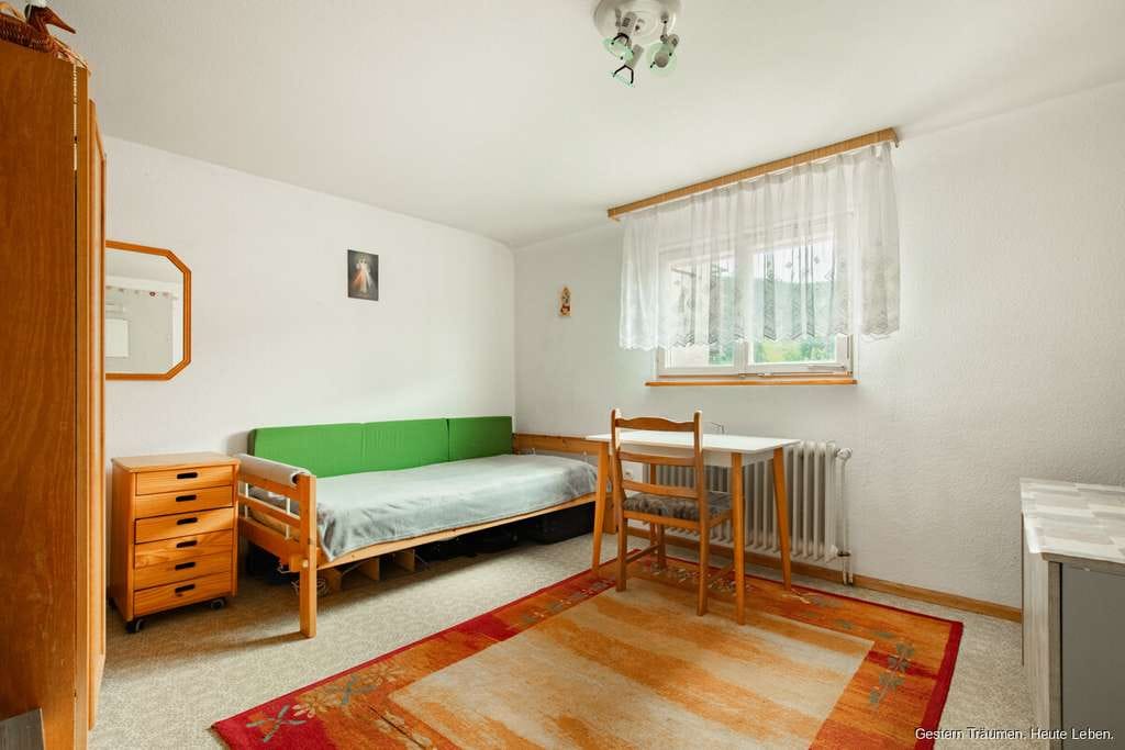 Immobilie in Titisee-Neustadt - Renditeknaller! Maisonettewohnung als WG vermietet I in Titisee-Neustadt zu verkaufen - Bild 1