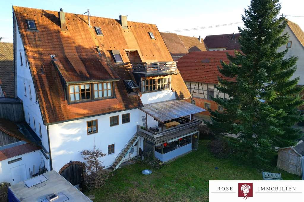 Immobilie in Leutenbach - Großzügige Etagenwohnung mit großem Wohn- und Essbereich sowie einem Außenstellplatz in Leutenbach-H - Bild 2