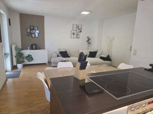 Immobilie in Bergrheinfeld - Topzustand! 3-Zimmer-Eigentumswohnung in 97493 Bergrheinfeld / Schweinfurt (ID 10671) - Bild 0