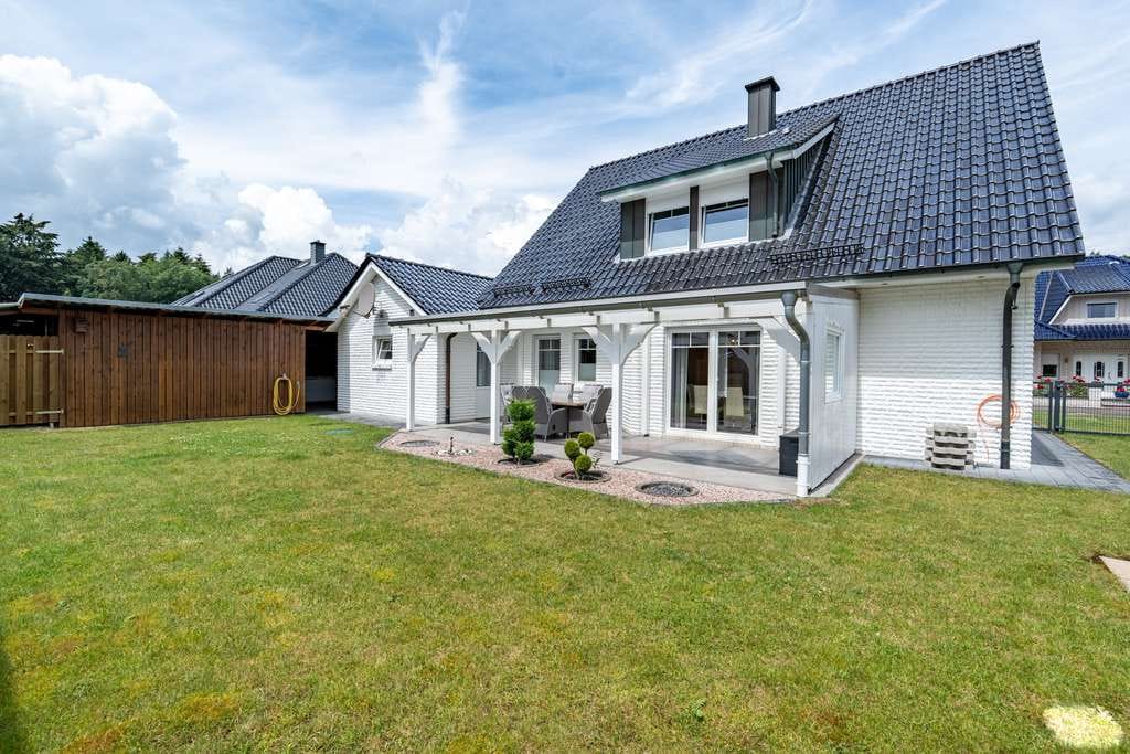 Immobilie in Lindern (Oldenburg) - Gepflegtes Einfamilienhaus mit viel Platz zum Wohlfühlen - Bild 1