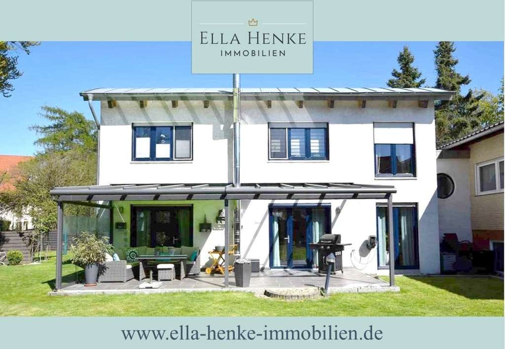 Immobilie in Mariental - 2 Häuser - ein Preis: Moderne Villa + großzügiger Bungalow für Generationen-Wohnen. - Bild 0