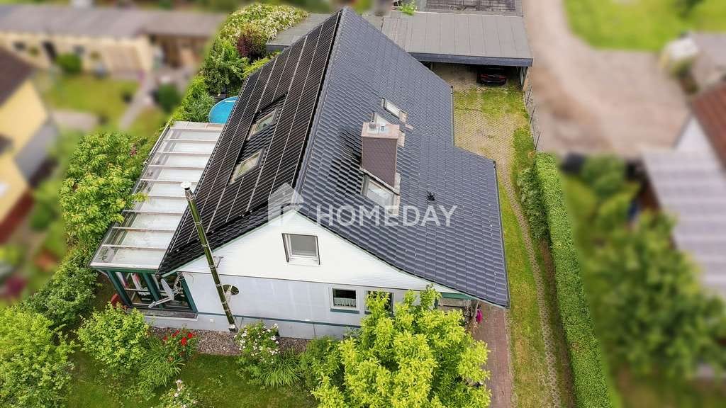 Immobilie in Kalkhorst - Energieeffizienz A+ trifft Wohnkomfort – Familienhaus mit Sauna, Pool und Photovoltaikanlage - Bild 3
