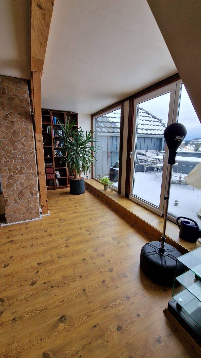 Immobilie in Oderwitz - Traumhafte Maisonette-Wohnung mit Balkon & Blick auf den Spitzberg in Oderwitz - Bild 3