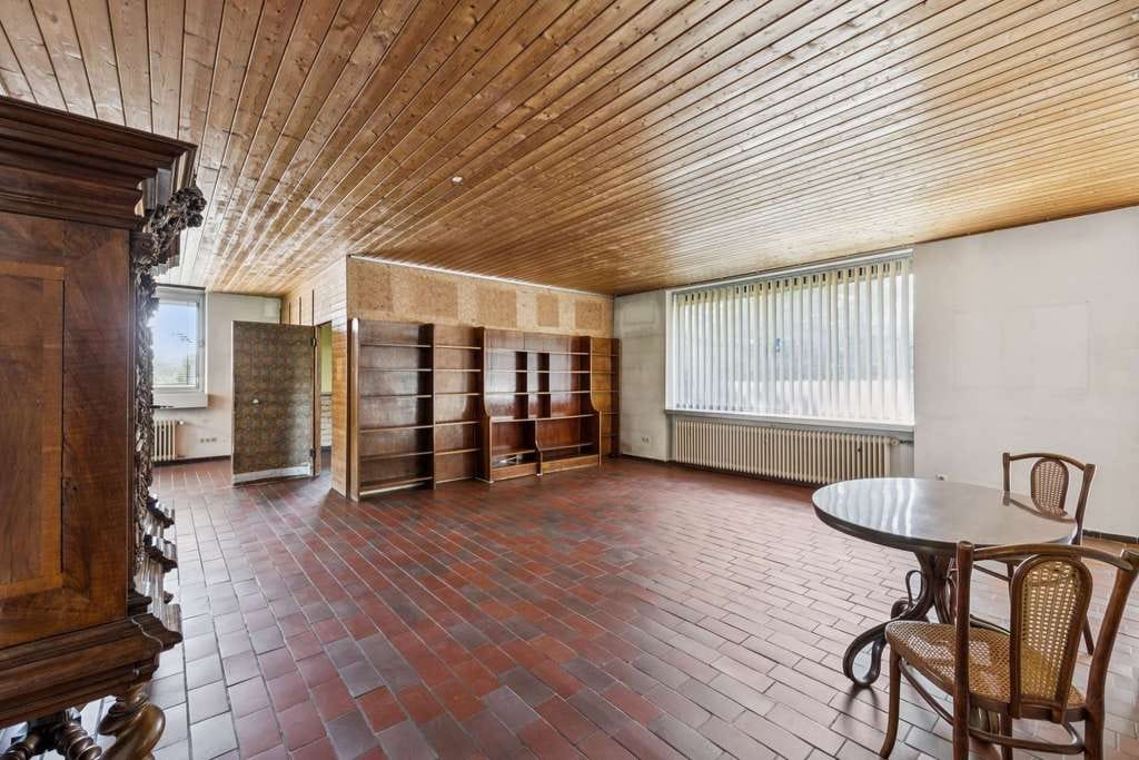 Immobilie in Jockgrim - Großzügiges Einfamilienhaus in ruhiger Sackgasse – Wohnen mit Stil in Jockgrim - Bild 2