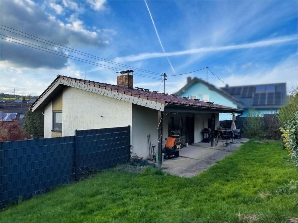Immobilie in Schönbrunn - Familienfreundliches Einfamilienhaus mit Terrasse & Garten in Haag - Bild 1