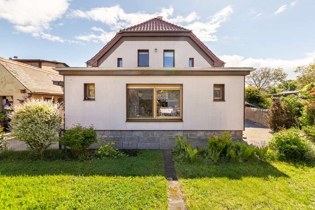 Immobilie in Großdubrau - Wulka Dubrawa - Einfamilienhaus in schöner Lage: 
Großer Garten, Kamin, Nebengebäude, Heizung / Elektrik von 2016 - Bild 2