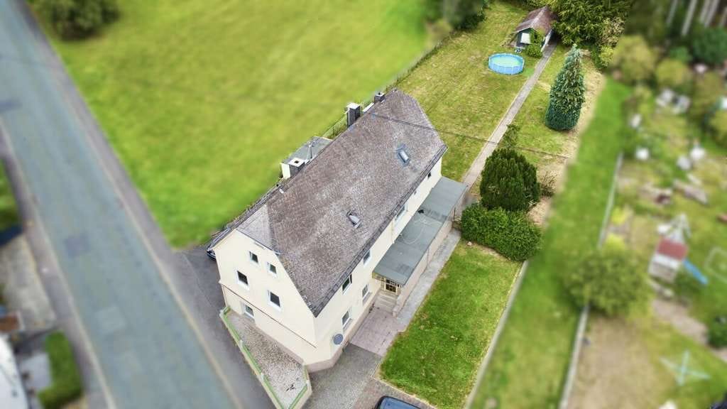 Immobilie in Großseifen - **Attraktives Mehrfamilienhaus mit hohem Renditepotenzial in Großseifen** - Bild 1