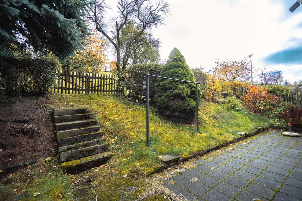 Immobilie in Altenberg - Gemütliches Haus mit großem Garten mit Charme und Potential - Bild 2