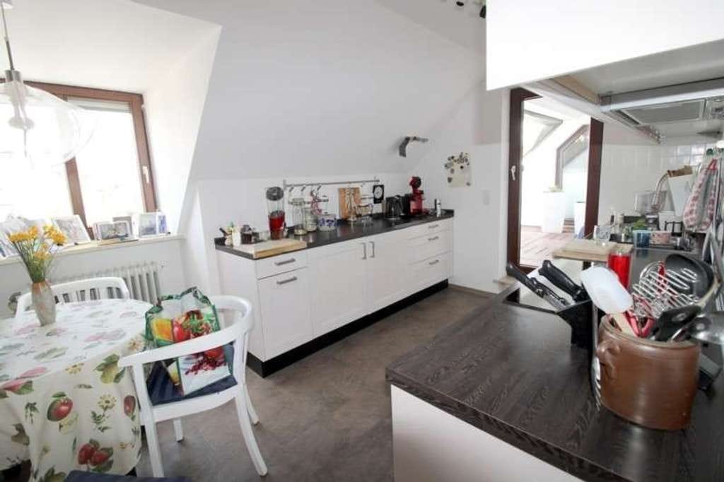 Immobilie in Gersthofen - Exklusive, großzügige 3-Zimmer-Dachterrassenwohnung mit zusätzlicher Loggia in Gersthofen - Bild 2