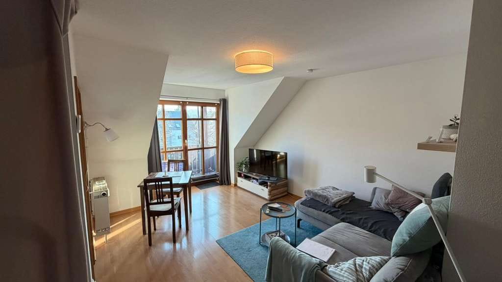 Immobilie in Zolling - Charmant geschnittene 2,5-Zimmer-Maisonette-Wohnung mit Süd-Balkon – perfekt für Kapitalanleger - Bild 0