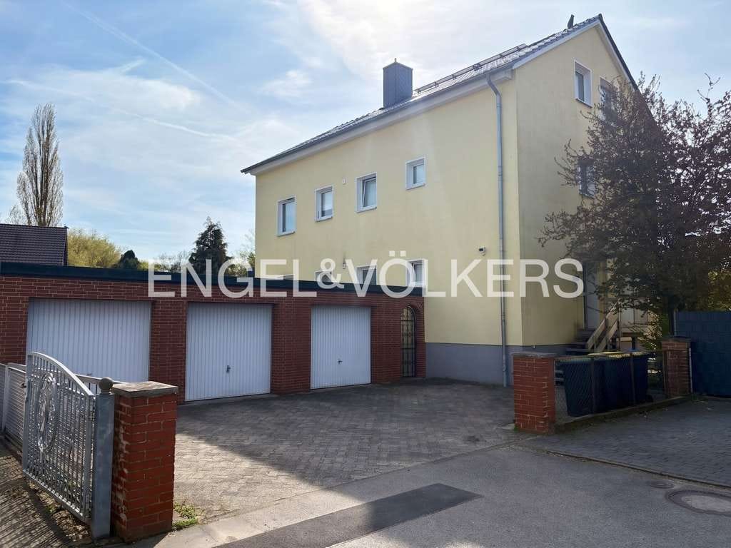 Immobilie in Denkte - Solides Investment: Voll vermietetes und modernisiertes 3-Familienhaus in Groß Denkte - Bild 0