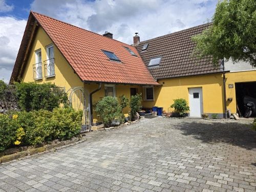 Immobilie in Wonfurt - Einfamilienhaus mit Garten und Doppelgarage in 97539 Wonfurt (ID 10681) - Bild 4