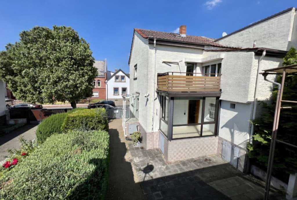 Immobilie in Egelsbach - MFH - 2-Häuser auf einem Grundstück in Egelsbach - Ideal für Kapitalanleger & Familien. Leerstehend! - Bild 2