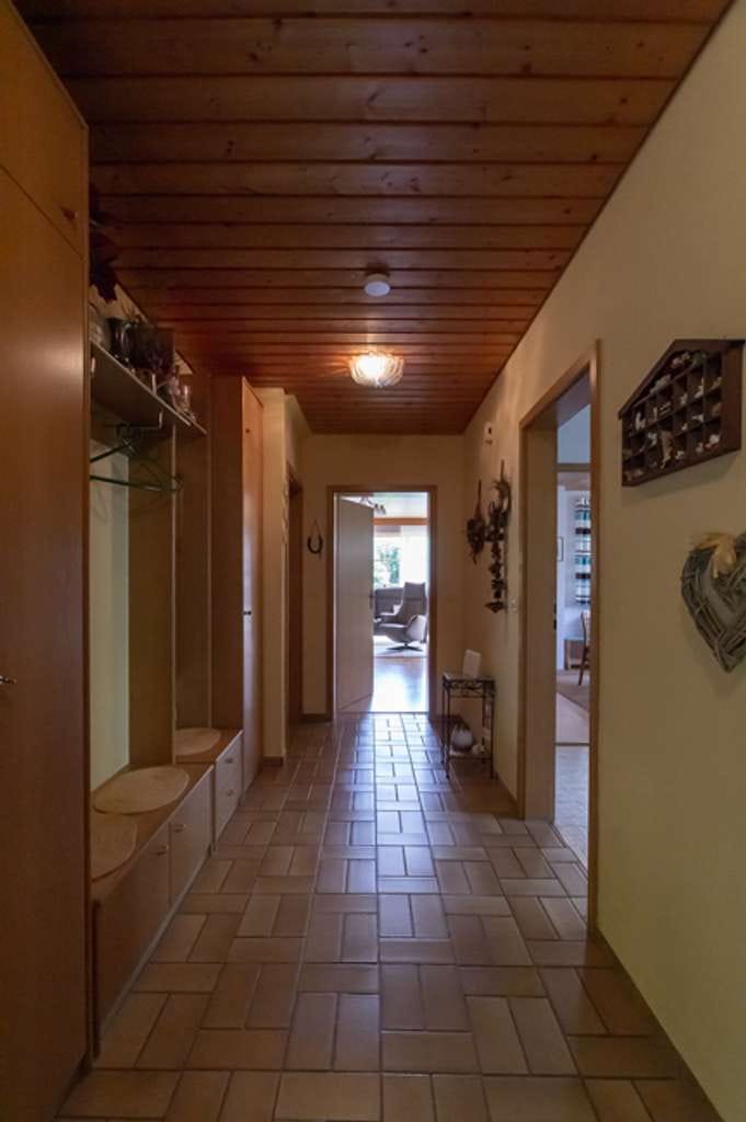 Immobilie in Wettstetten - Doppelhaushälfte mit Potenzial in ruhiger Lage + ca. 123 m² Wohnfläche - Bild 4