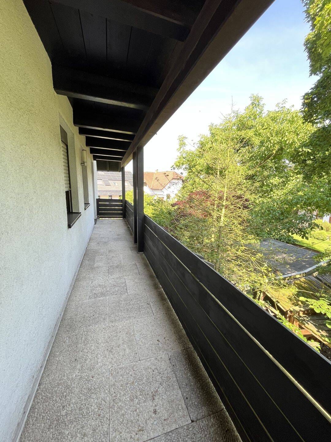 Immobilie in Eppertshausen - Seltene Gelegenheit: Moderne 2-Zimmer-Wohnung mit 3 Balkonen & offener Küche - Bild 3