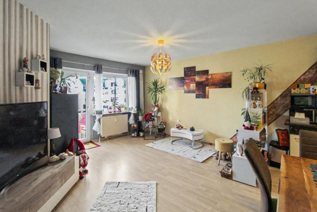 Immobilie in Bobenheim-Roxheim - Gut geschnittene 2 Zimmerwohnung in Bob-Rox mit Stellplatz und Balkon - Bild 0