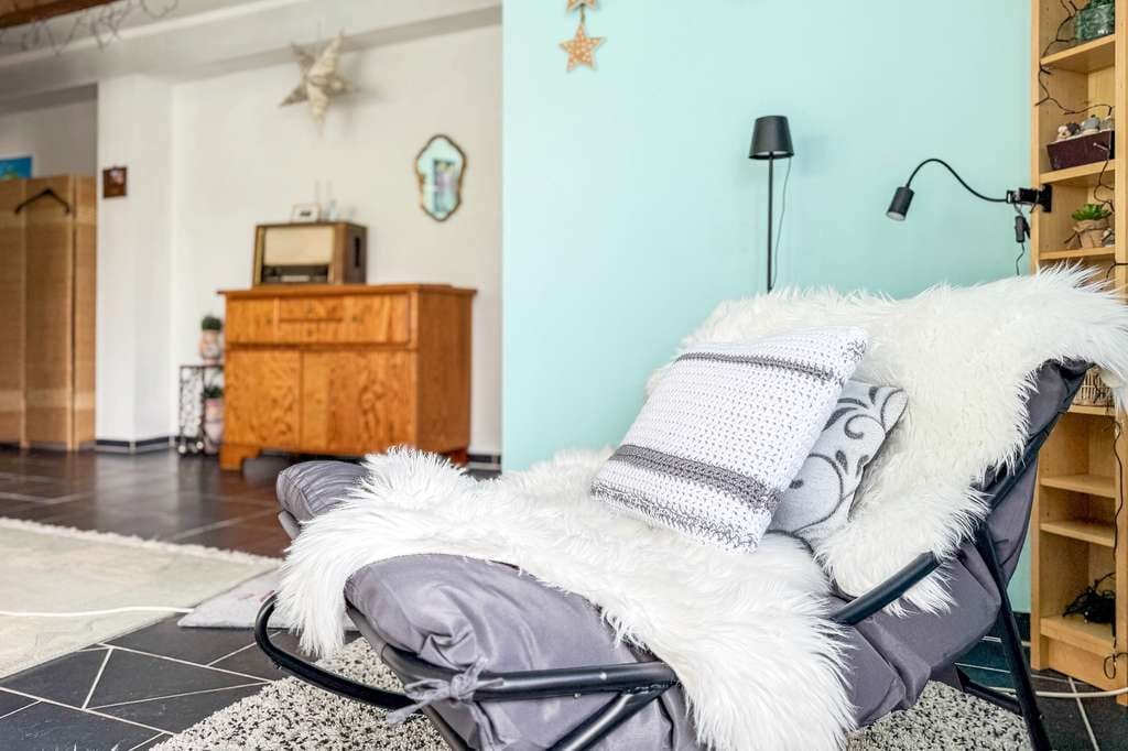 Immobilie in Overath - Wohnen im Grünen: Gepflegte 2-Zimmerwohnung mit Terrasse und eigenem Garten! - Bild 3