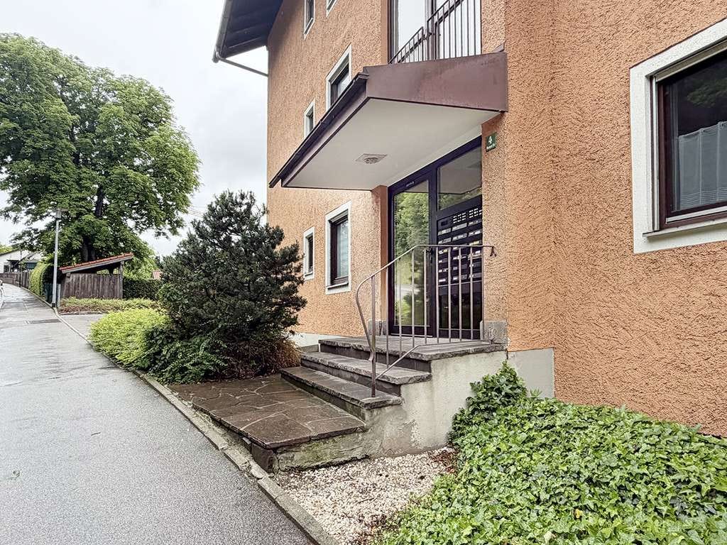 Immobilie in Surberg - Lage mit Weitblick, ca. 101 m2 große 3-Zimmer Wohnung in Surberg bei Traunstein - Bild 1